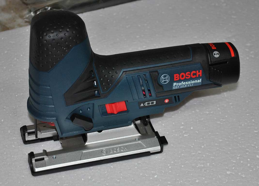Bosch Akku-Stichsäge GST 10,8 V-Li
