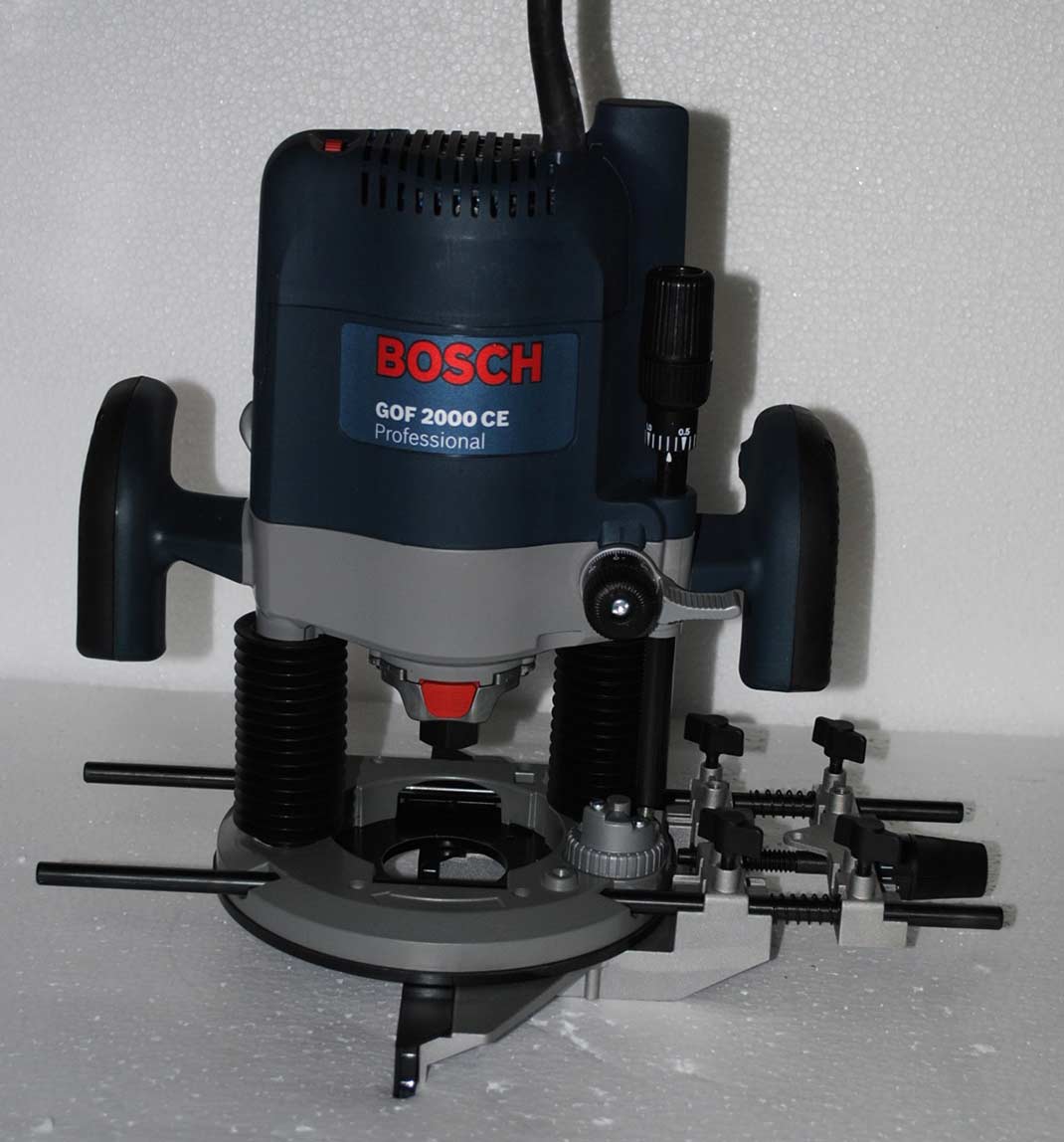 Bosch Oberfräse GOF 2000 CE
