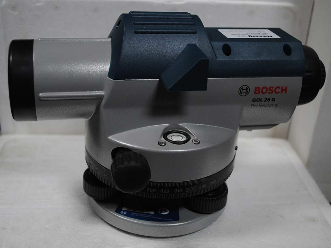 Bosch Optisches Nivelliergerät GOL 26 G